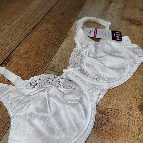 Playtex® Secrets® Lifts & Supports Full Figure Unlined Underwire Bra 4422 nwt - Picture 4 of 7